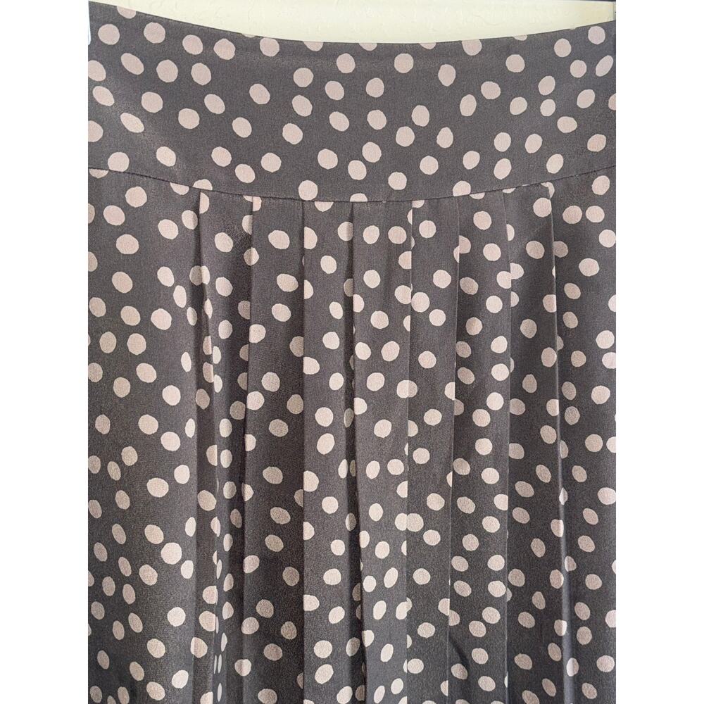 Ann Taylor LOFT Gray and Taupe Pleated Polka Dot Miniskirt Size 4 - Picture 3 of 9